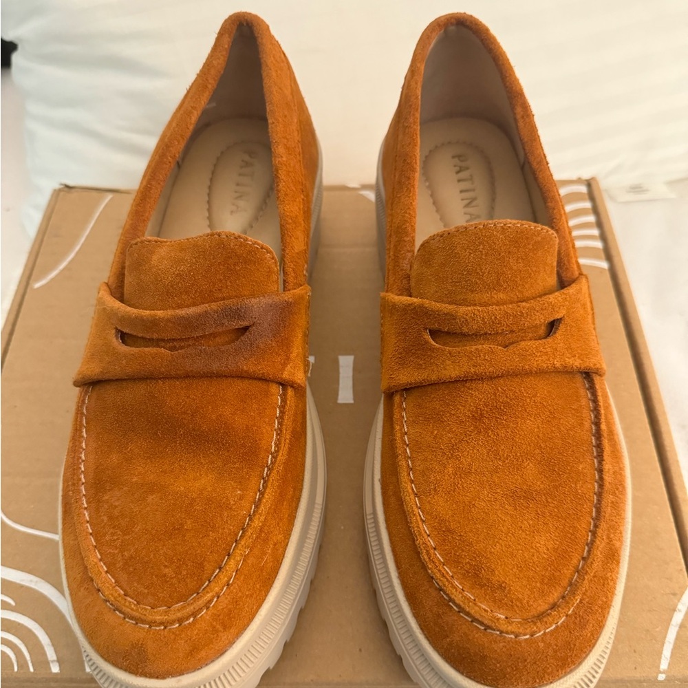 Beautiful suede loafer